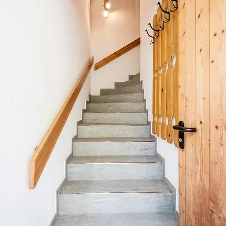 Casa Darschale 11 * 莱克斯