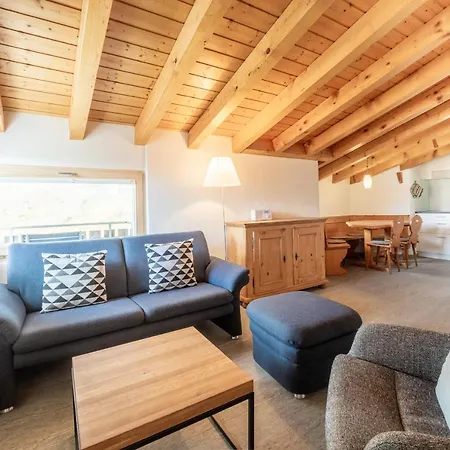 Casa Darschale 11 公寓
