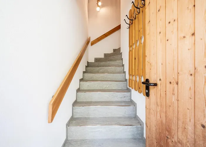 Casa Darschale 11 * ラア